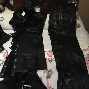 Men and women Hardly Davidson attire